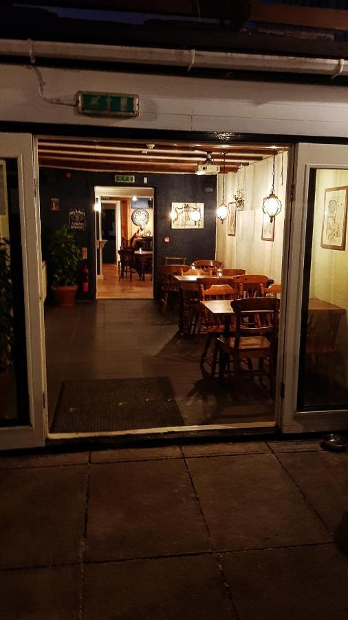 Jacobs Ladder Inn Фалмът Екстериор снимка