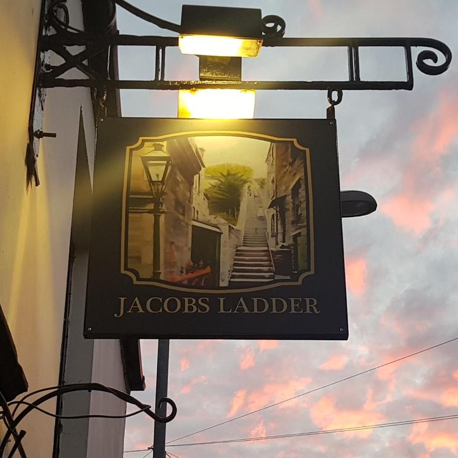 Jacobs Ladder Inn Фалмът Екстериор снимка