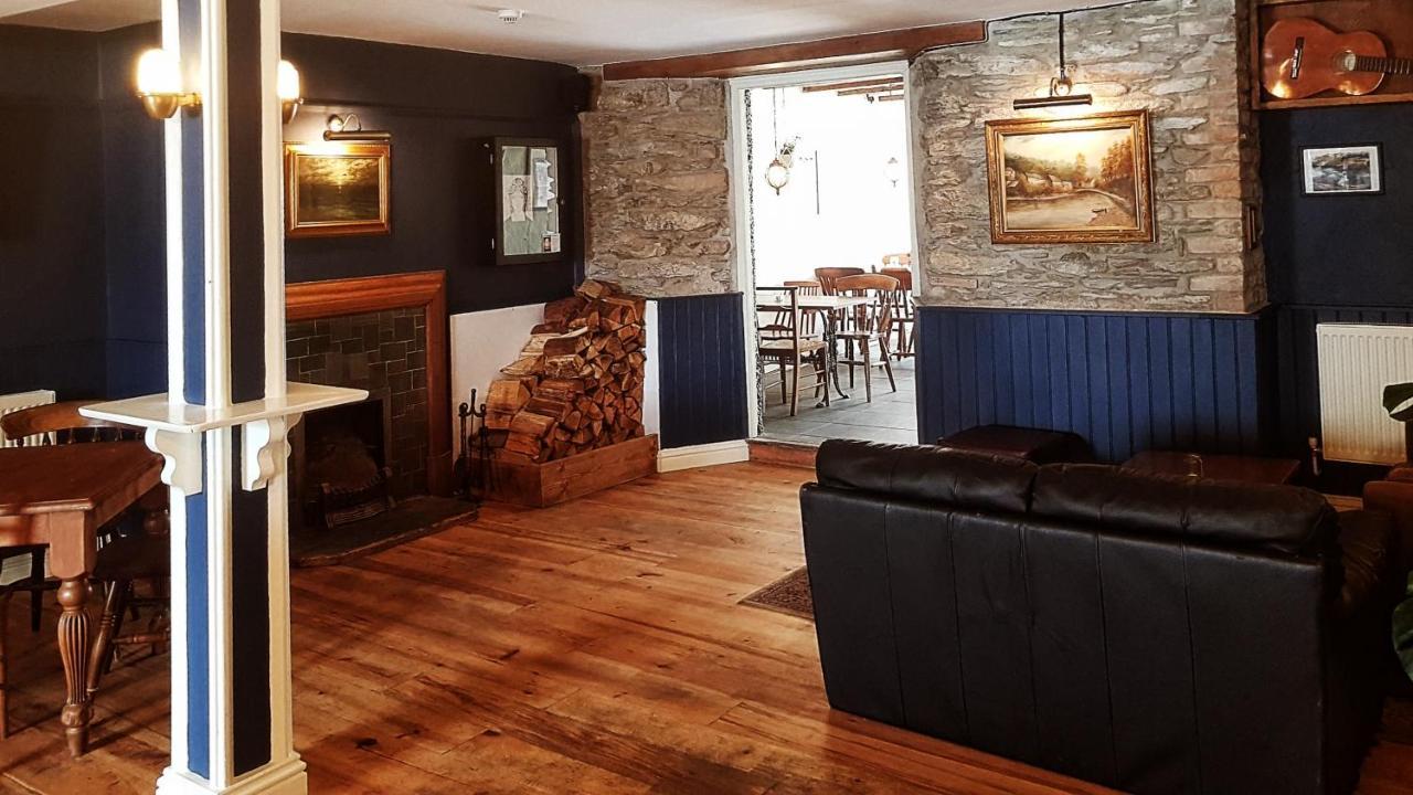 Jacobs Ladder Inn Фалмът Екстериор снимка